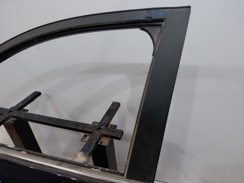 Recambio de puerta delantera izquierda para mg zs suv referencia OEM IAM   