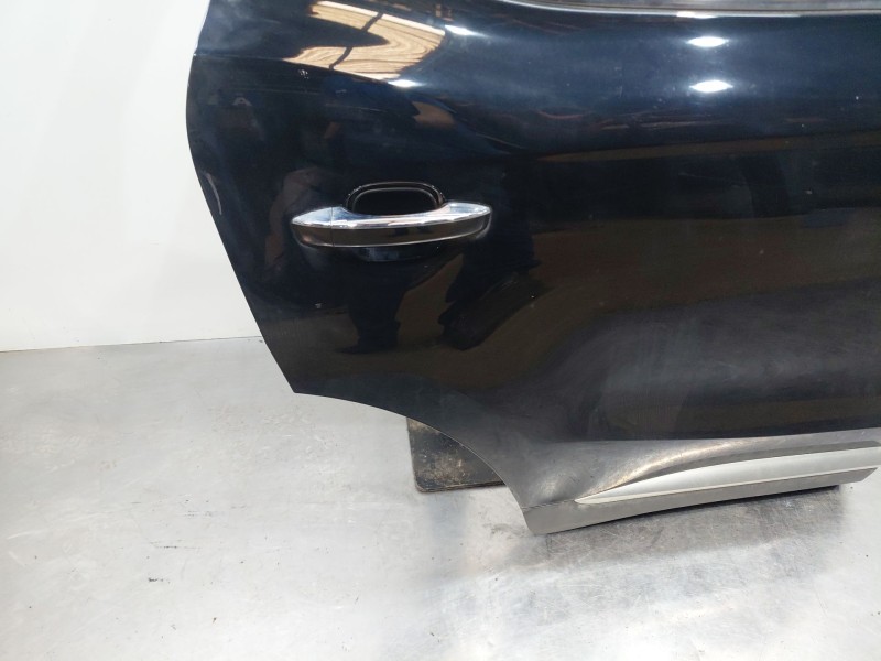 Recambio de puerta trasera derecha para mg zs suv referencia OEM IAM   