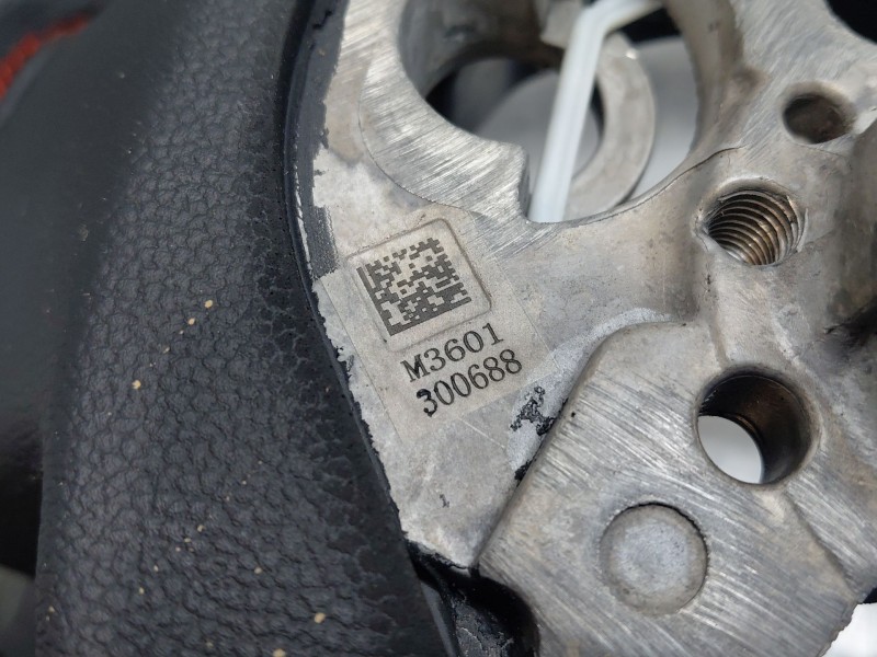 Recambio de volante para mg zs suv referencia OEM IAM   