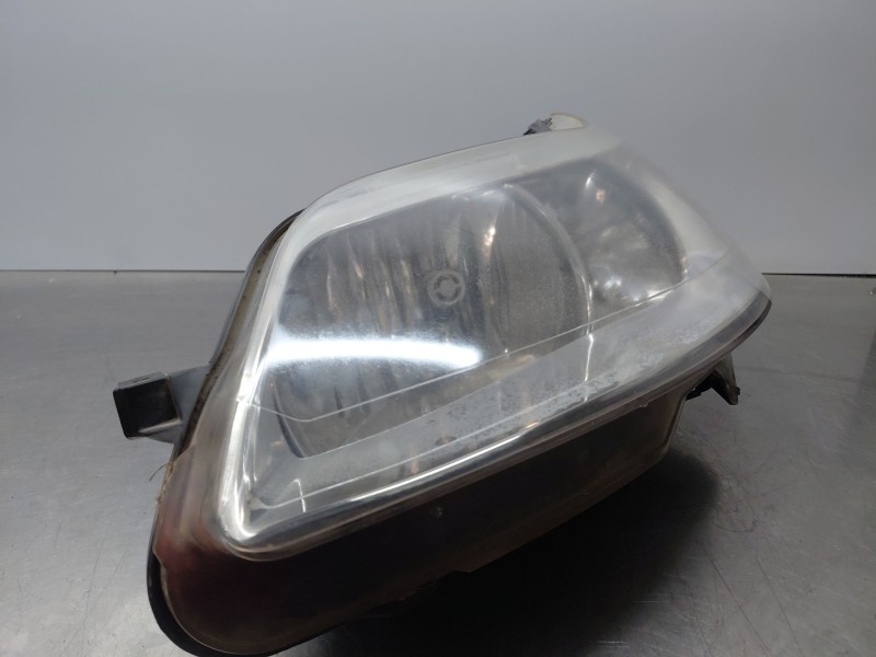 Recambio de faro izquierdo para citroën c4 coupé (la_) 1.6 hdi referencia OEM IAM 6208L4  