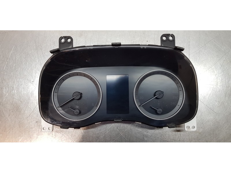 Recambio de cuadro instrumentos para hyundai tucson essence bluedrive 2wd referencia OEM IAM 94013D7730  