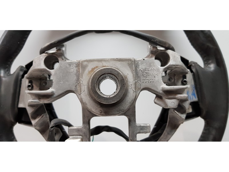 Recambio de volante para nissan qashqai (j11) acenta referencia OEM IAM 484304EM5B  