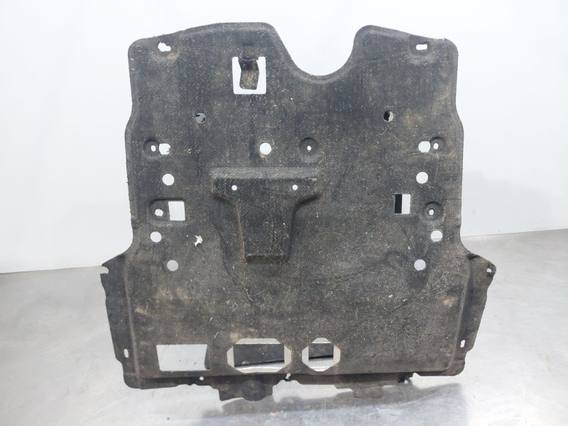 Recambio de cubrecarter para peugeot 2008 (p2) allure puretech referencia OEM IAM 9866186980  
