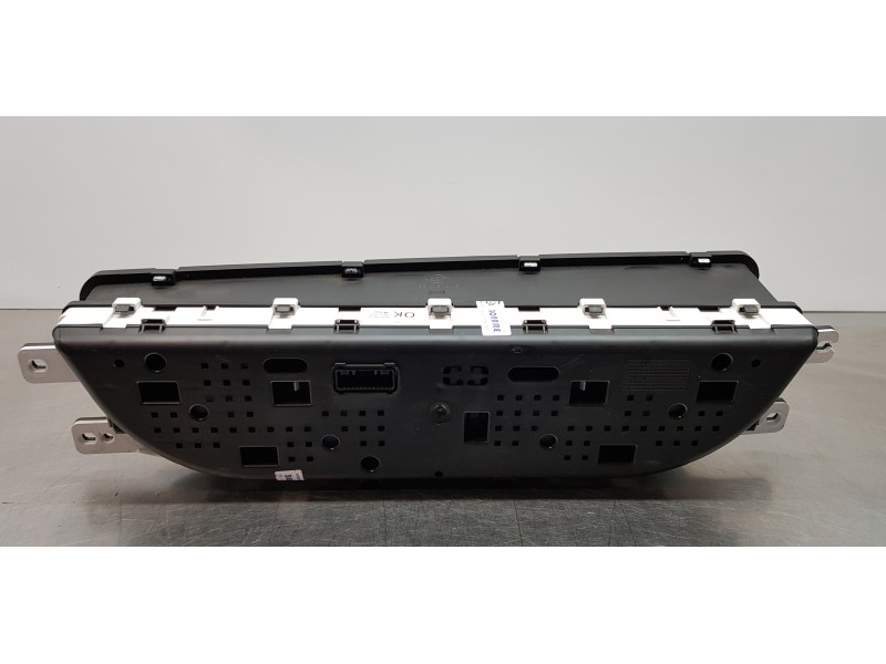 Recambio de cuadro instrumentos para ssangyong rodius xdi limited referencia OEM IAM 8023021530  