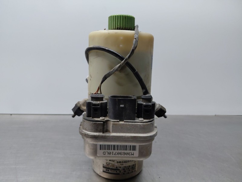Recambio de bomba direccion para volkswagen polo v (6r1, 6c1) 1.6 tdi referencia OEM IAM   