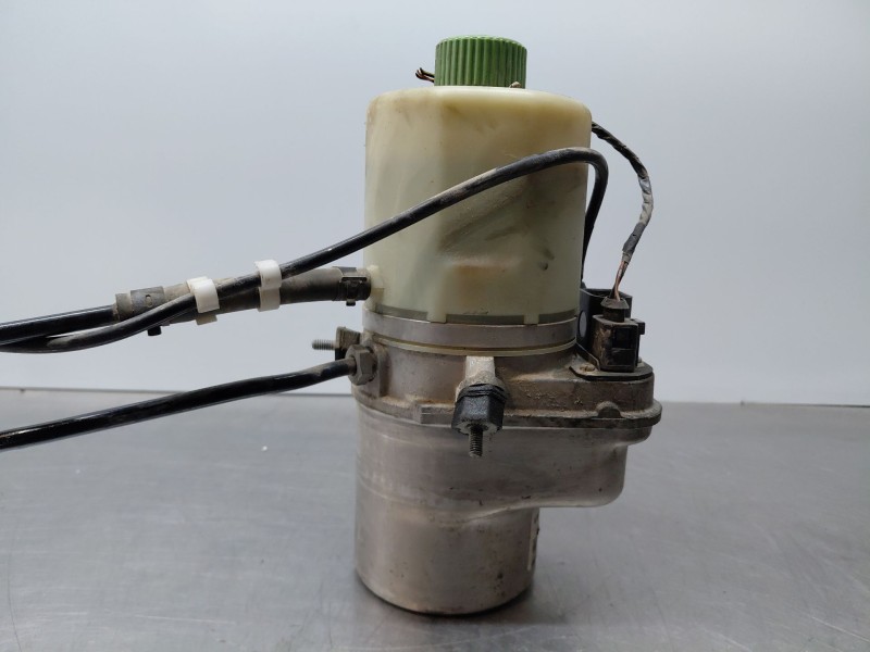 Recambio de bomba direccion para volkswagen polo v (6r1, 6c1) 1.6 tdi referencia OEM IAM   
