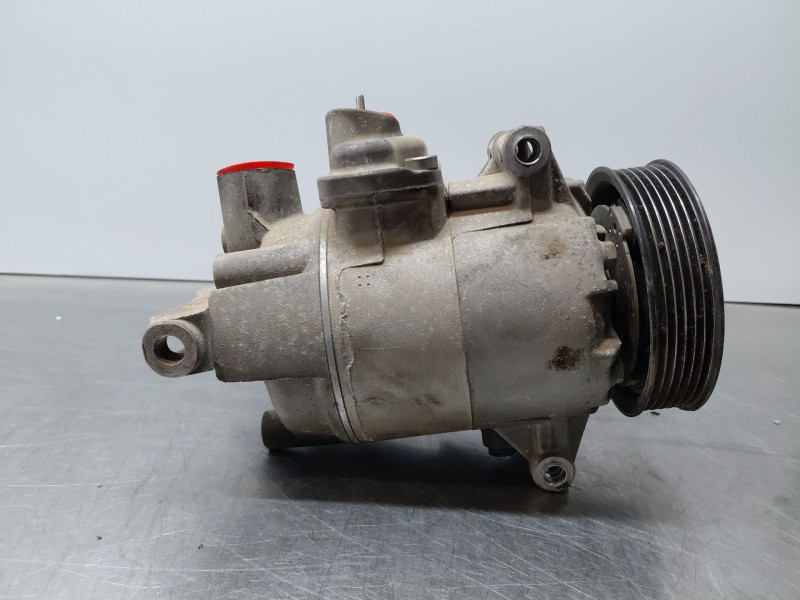 Recambio de compresor aire acondicionado para volkswagen polo v (6r1, 6c1) 1.6 tdi referencia OEM IAM   