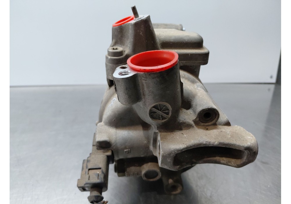 Recambio de compresor aire acondicionado para volkswagen polo v (6r1, 6c1) 1.6 tdi referencia OEM IAM   
