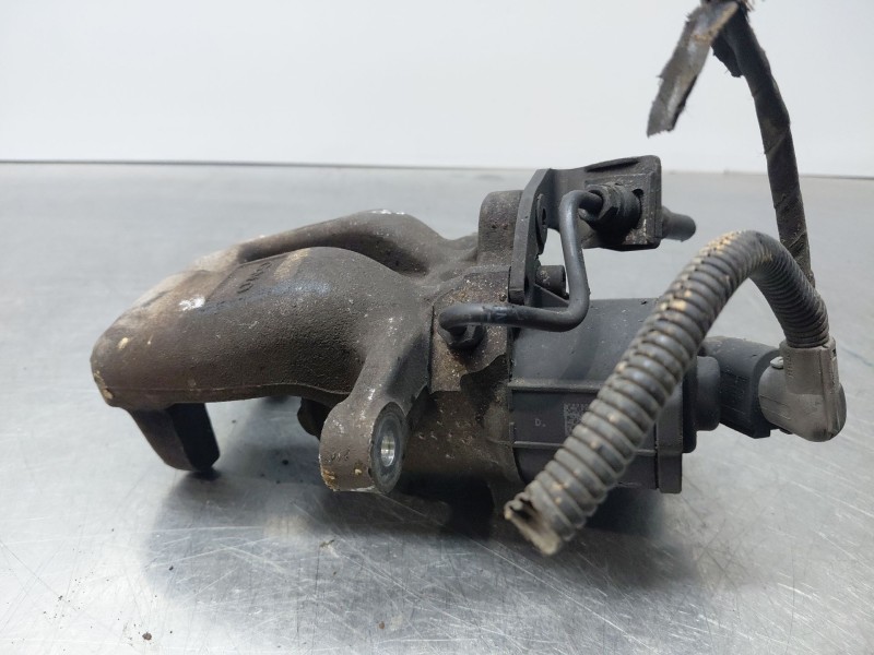 Recambio de pinza freno trasera derecha para volkswagen passat b6 (3c2) 2.0 tdi referencia OEM IAM   