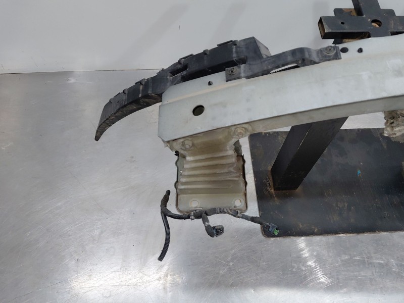 Recambio de refuerzo paragolpes delantero para opel meriva b monospace (s10) 1.4 (75) referencia OEM IAM   