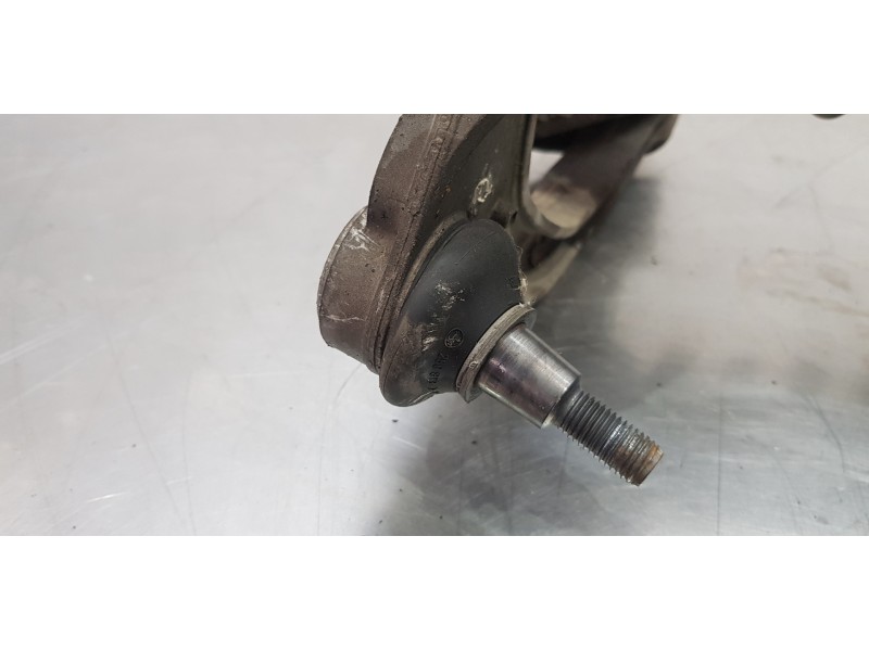 Recambio de amortiguador delantero izquierdo para volkswagen touareg (7l6) v6 tdi referencia OEM IAM 7L6413031S  