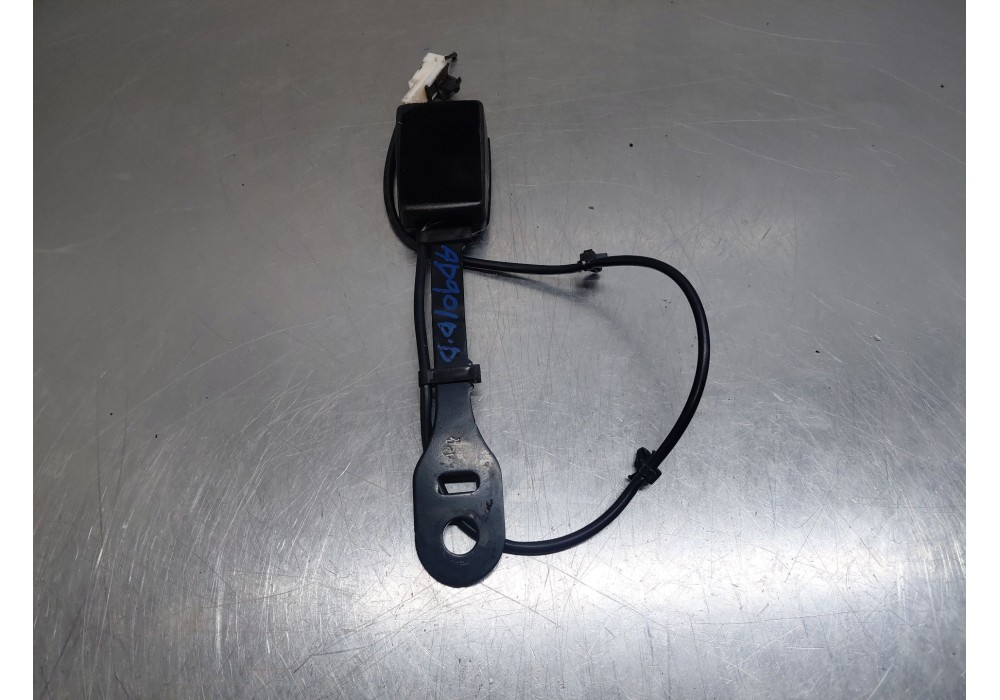 Recambio de enganche del cinturon delantero der para mg zs suv referencia OEM IAM   