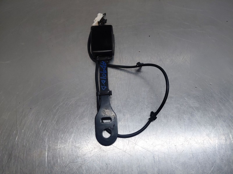 Recambio de enganche del cinturon delantero der para mg zs suv referencia OEM IAM   