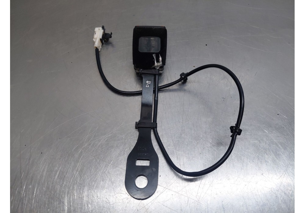 Recambio de enganche del cinturon delantero der para mg zs suv referencia OEM IAM   
