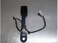 Recambio de enganche del cinturon delantero izq para mg zs suv referencia OEM IAM   