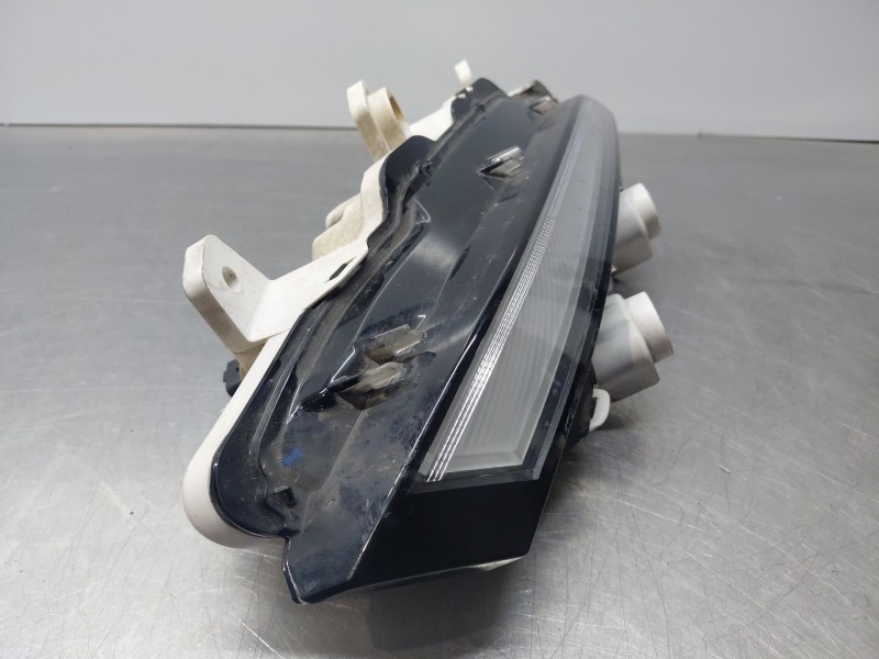 Recambio de piloto delantero izquierdo para peugeot 2008 (p2) allure puretech referencia OEM IAM 9824241480  