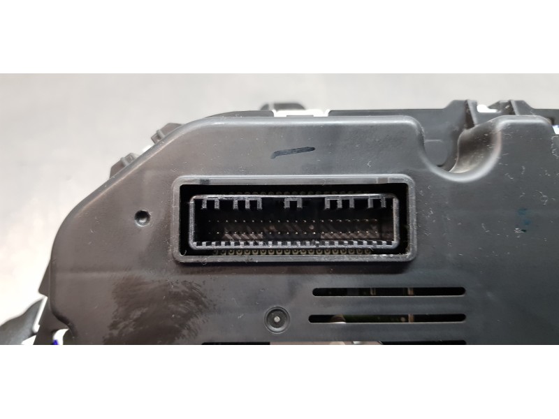 Recambio de cuadro instrumentos para hyundai tucson essence bluedrive 2wd referencia OEM IAM 94013D7730  