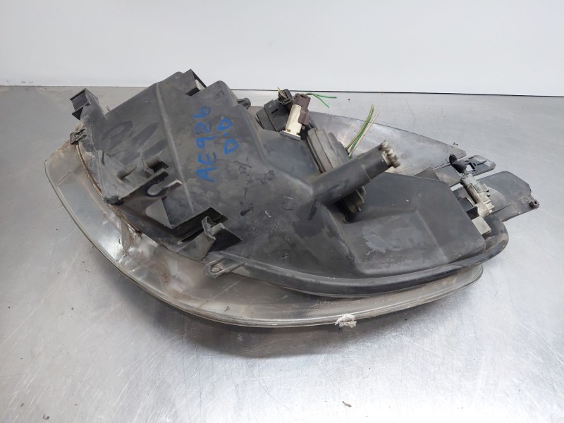 Recambio de faro derecho para citroën xsara picasso (n68) 2.0 hdi referencia OEM IAM   