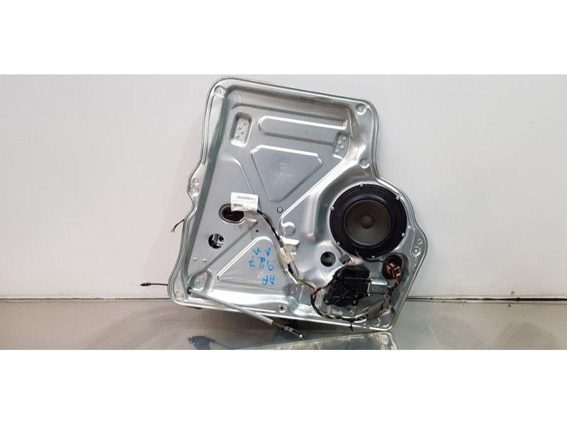 Recambio de elevalunas delantero derecho para volkswagen t6 transporter furgón referencia OEM IAM 7E1837730AE  