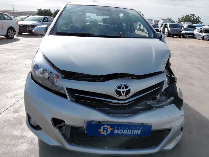toyota yaris (_p13_) del año 2014