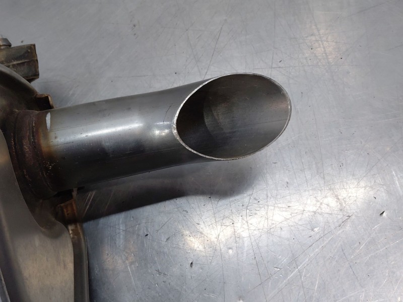 Recambio de silenciador trasero para mg zs suv referencia OEM IAM   