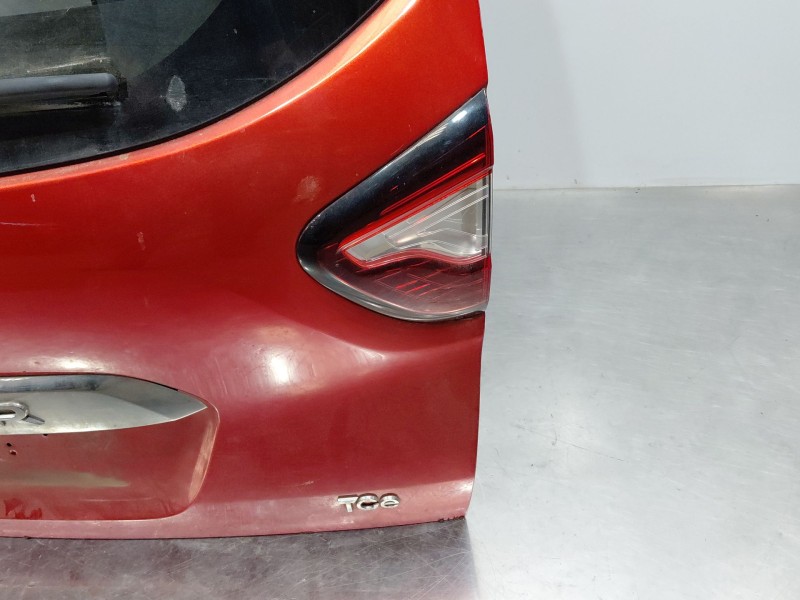 Recambio de porton trasero para renault captur techno referencia OEM IAM   