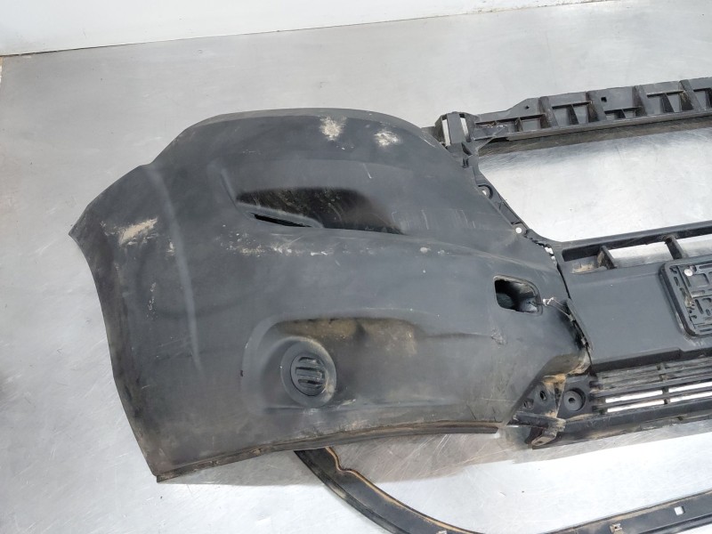 Recambio de paragolpes delantero para fiat ducato furgón multijet referencia OEM IAM 735684853 735684862 735741854