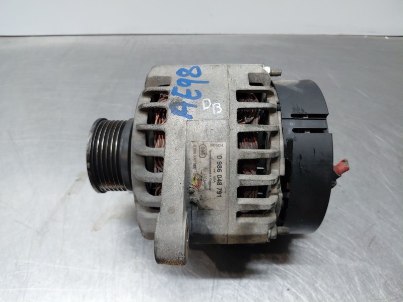 Recambio de alternador para opel zafira / zafira family b (a05) 1.9 cdti (m75) referencia OEM IAM 93169257  