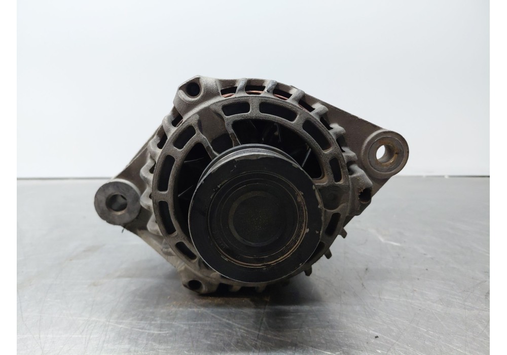 Recambio de alternador para opel zafira / zafira family b (a05) 1.9 cdti (m75) referencia OEM IAM 93169257  