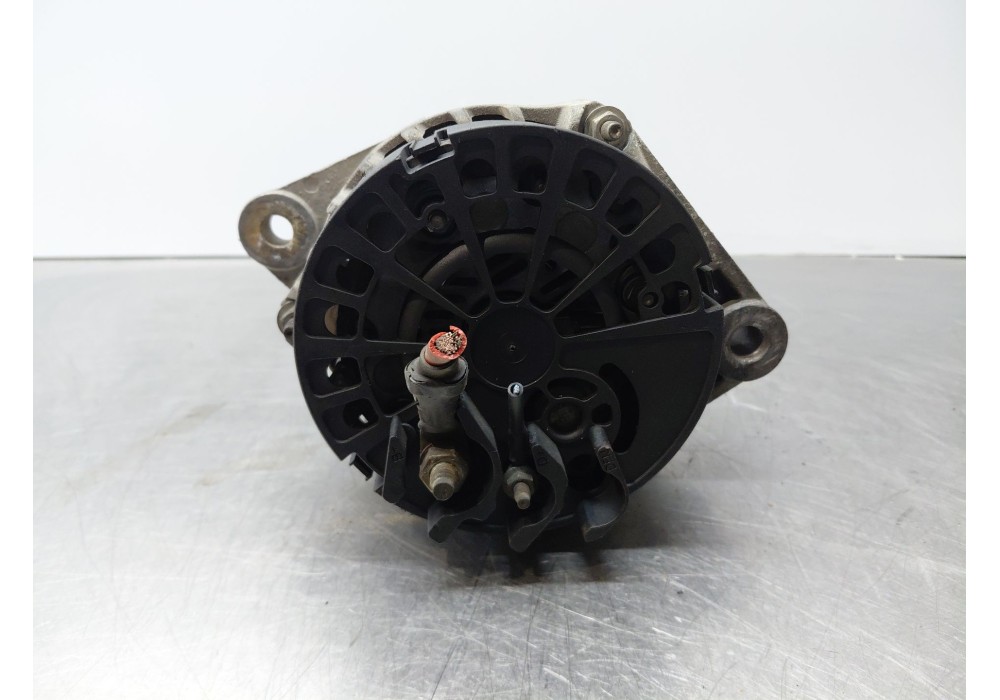 Recambio de alternador para opel zafira / zafira family b (a05) 1.9 cdti (m75) referencia OEM IAM 93169257  