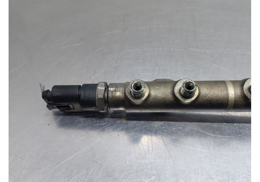 Recambio de rampa inyectora para mercedes-benz clase e (w211) e 270 cdi (211.016) referencia OEM IAM   