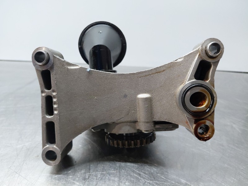Recambio de bomba aceite para kia stonic (ybcuv) drive referencia OEM IAM   