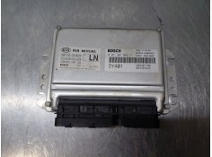 Recambio de centralita motor uce para kia carnival ii (gq) 2.5 v6 referencia OEM IAM   