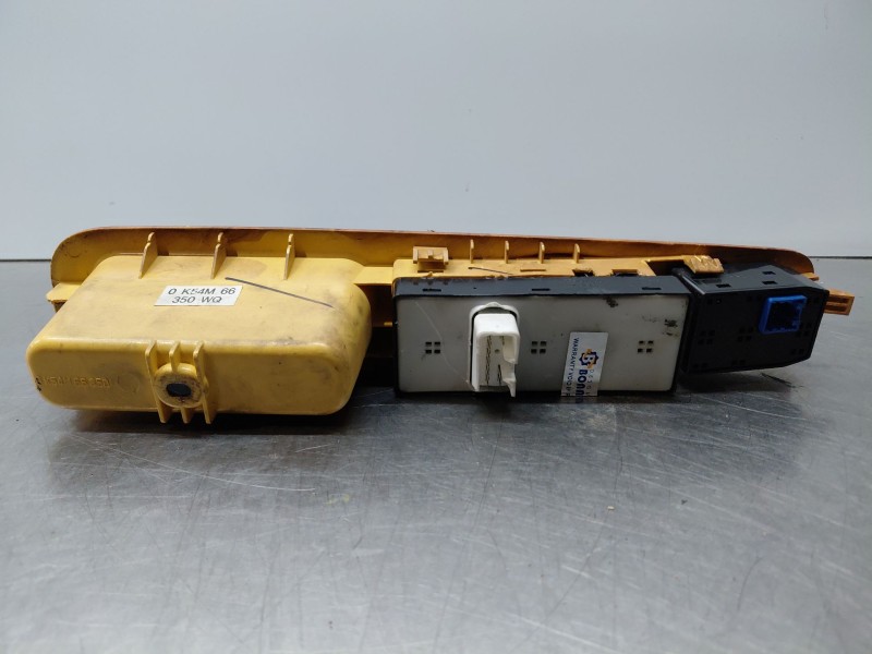 Recambio de mando elevalunas delantero izquierdo para kia carnival ii (gq) 2.5 v6 referencia OEM IAM   