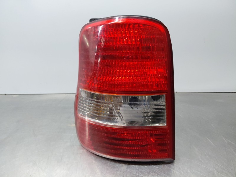 Recambio de piloto trasero izquierdo para kia carnival ii (gq) 2.5 v6 referencia OEM IAM   