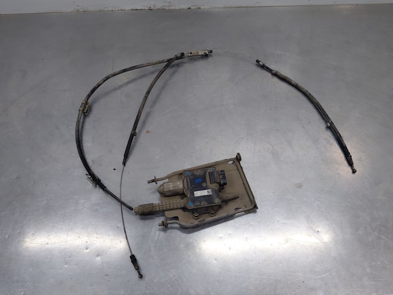 Recambio de freno de mano electrico para opel meriva b monospace (s10) 1.4 (75) referencia OEM IAM 13582928  