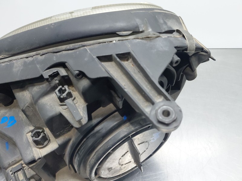 Recambio de faro derecho para mercedes-benz clase e (w211) e 270 cdi (211.016) referencia OEM IAM   
