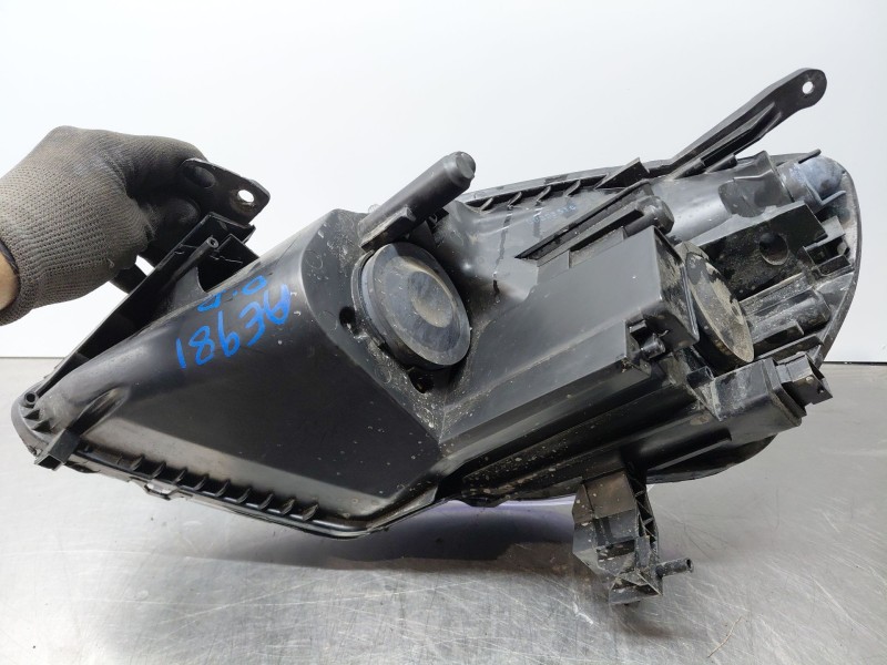 Recambio de faro derecho para opel zafira / zafira family b (a05) 1.9 cdti (m75) referencia OEM IAM 93190409  