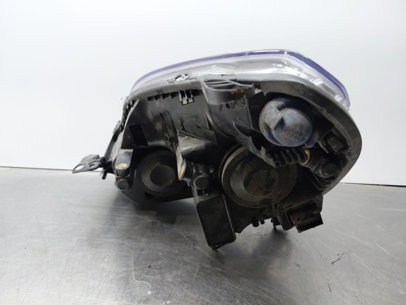 Recambio de faro derecho para opel zafira / zafira family b (a05) 1.9 cdti (m75) referencia OEM IAM 93190409  