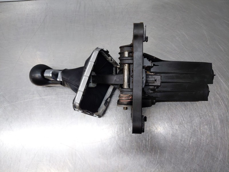 Recambio de palanca cambio para opel zafira / zafira family b (a05) 1.9 cdti (m75) referencia OEM IAM 55597061  