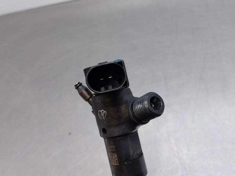 Recambio de inyector para skoda octavia iii combi (5e5, 5e6) 1.6 tdi referencia OEM IAM   