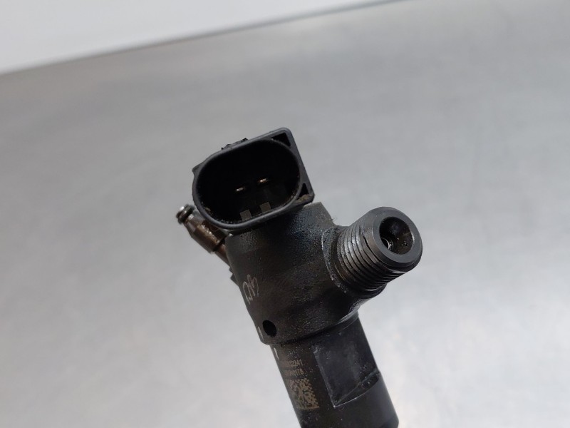 Recambio de inyector para skoda octavia iii combi (5e5, 5e6) 1.6 tdi referencia OEM IAM   