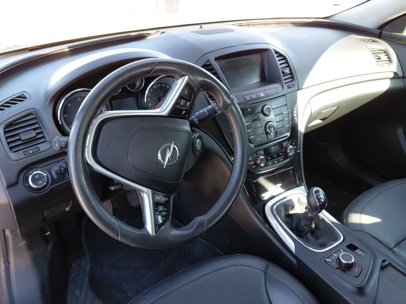 opel insignia a (g09) del año 2010