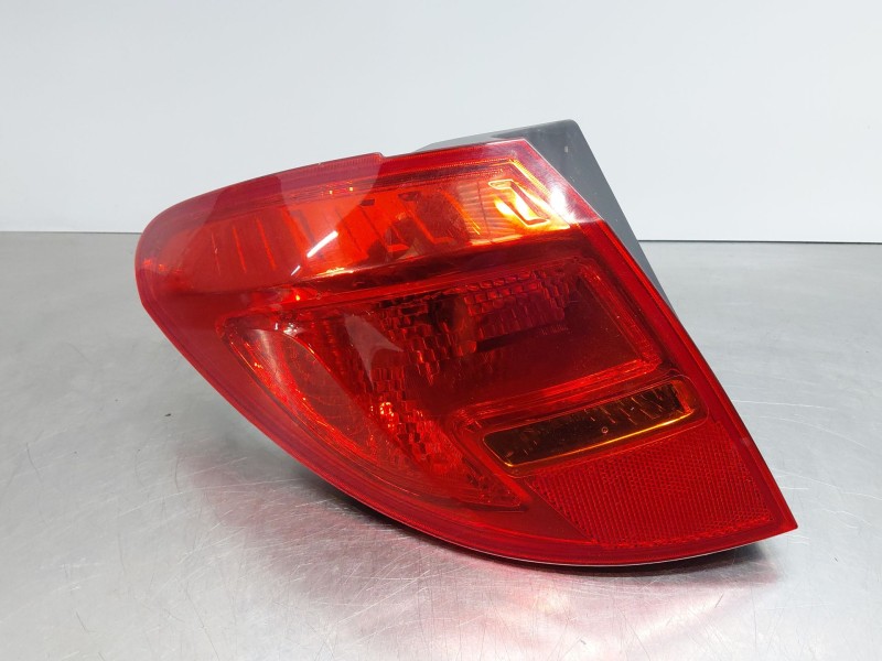 Recambio de piloto trasero izquierdo para opel meriva b monospace (s10) 1.4 (75) referencia OEM IAM   