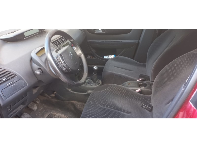 citroen c4 berlina del año 2006