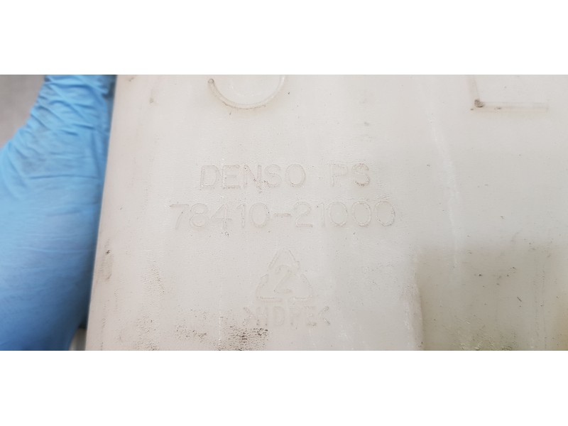 Recambio de deposito limpia para ssangyong rodius xdi limited referencia OEM IAM 7841021000  