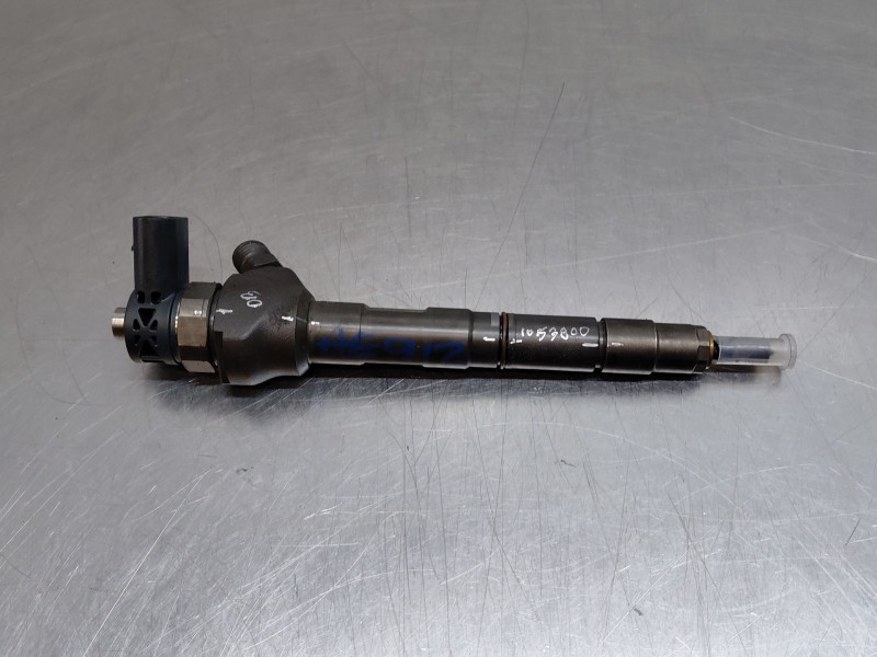Recambio de inyector para audi q3 (8ub, 8ug) 2.0 tdi referencia OEM IAM   
