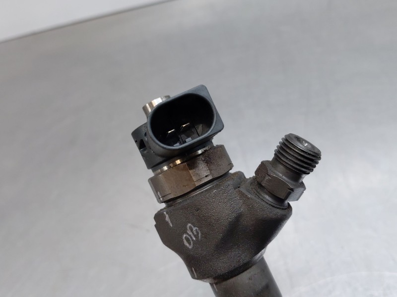 Recambio de inyector para audi q3 (8ub, 8ug) 2.0 tdi referencia OEM IAM   