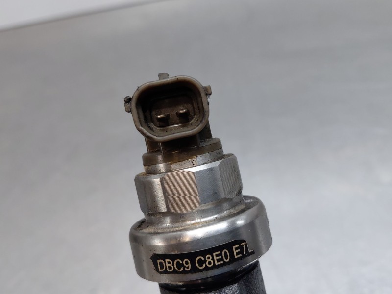 Recambio de inyector para opel astra j (p10) 1.7 cdti (68) referencia OEM IAM   