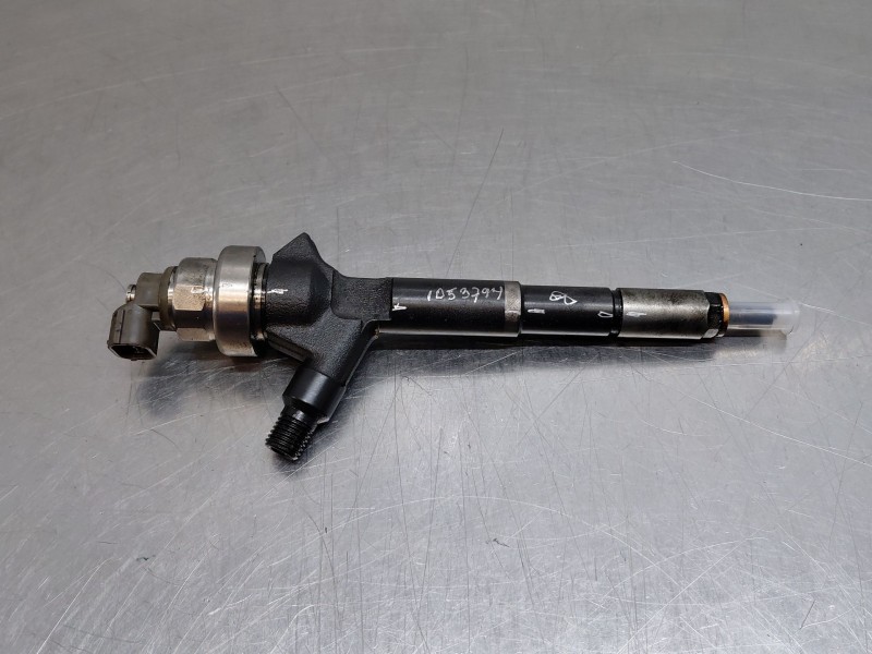 Recambio de inyector para opel astra j (p10) 1.7 cdti (68) referencia OEM IAM   
